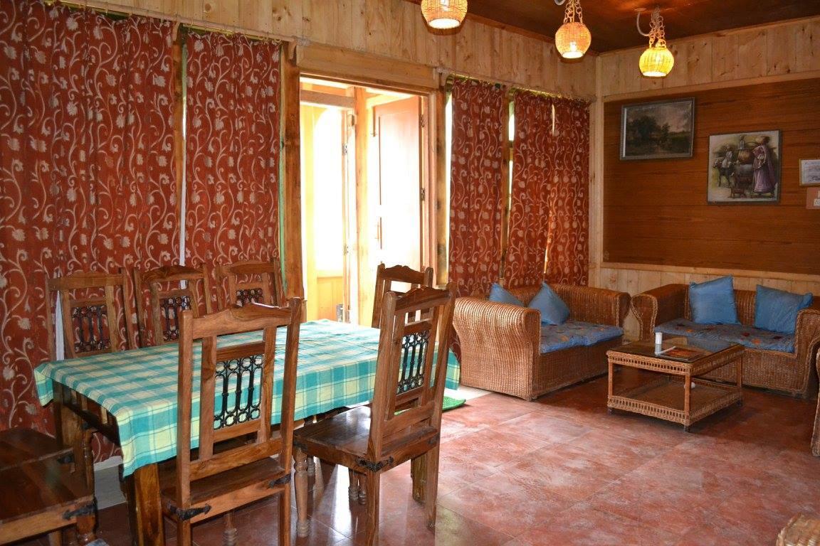 Royal Residency Hotel Srīnagar Kültér fotó